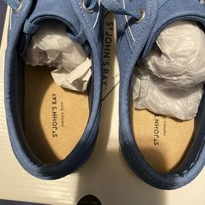 Brand New Women’s size 9 St Johns Bay Shoes
